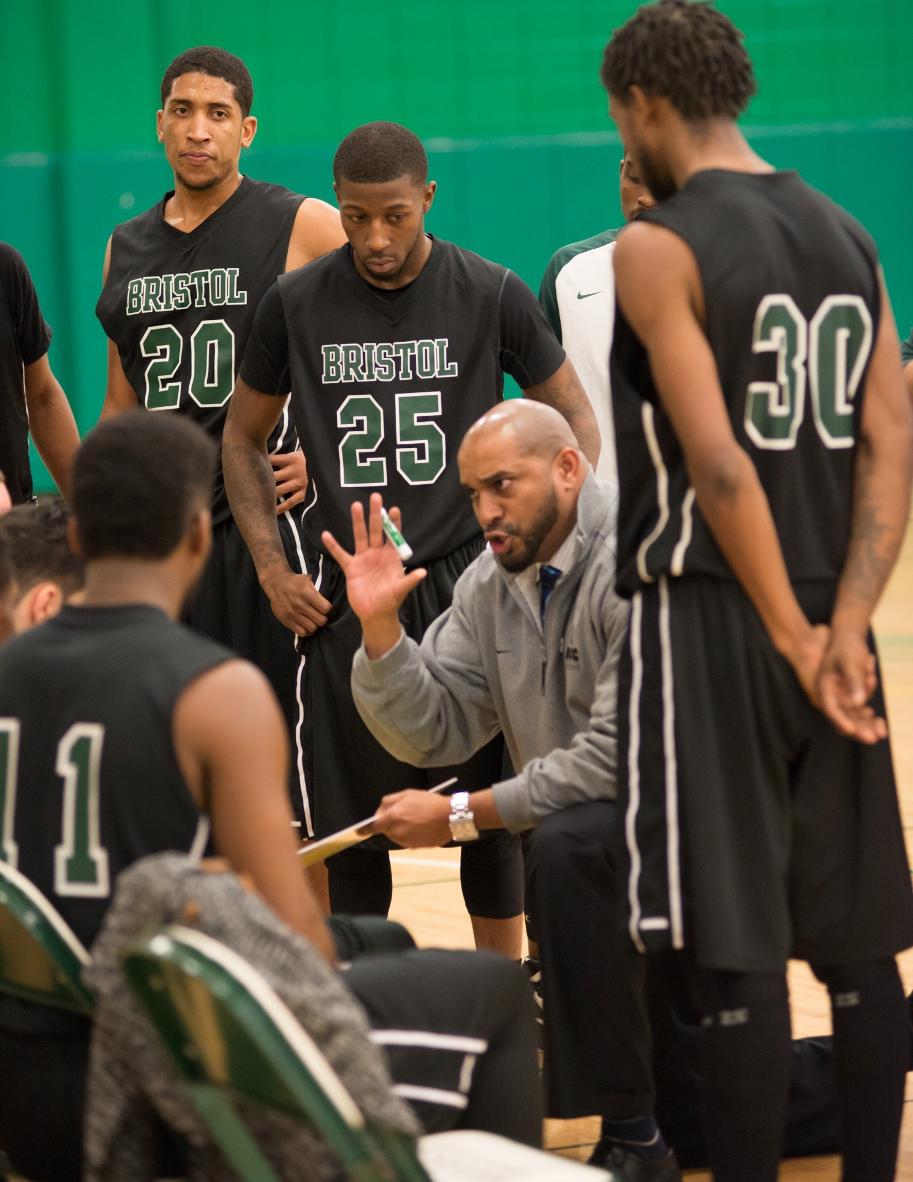 Men's Basketball Defeated by MassBay 105-98