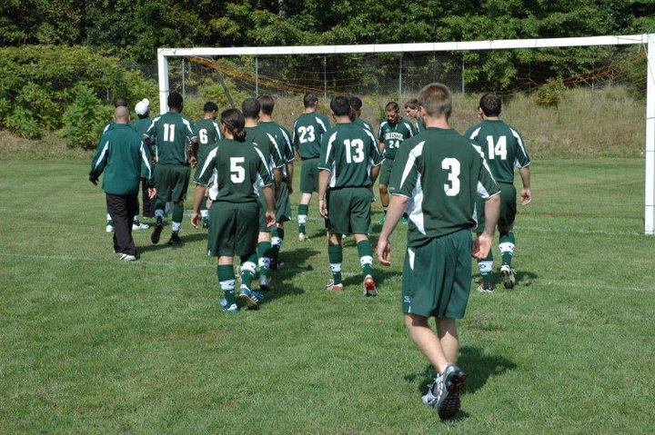 Men's Soccer Keeps Win Streak Alive With Victory Against Holyoke