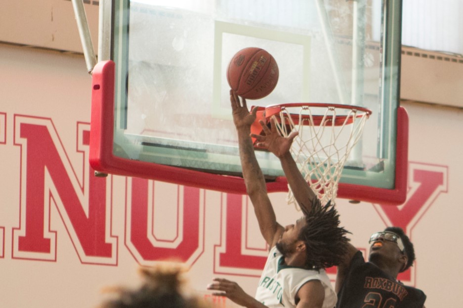 Bayhawks Fight until the End to Win, 83-74